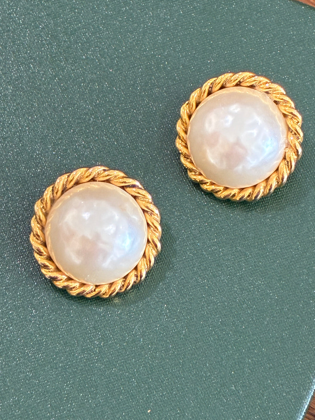 Carolee Hammered Pearlized Earrings